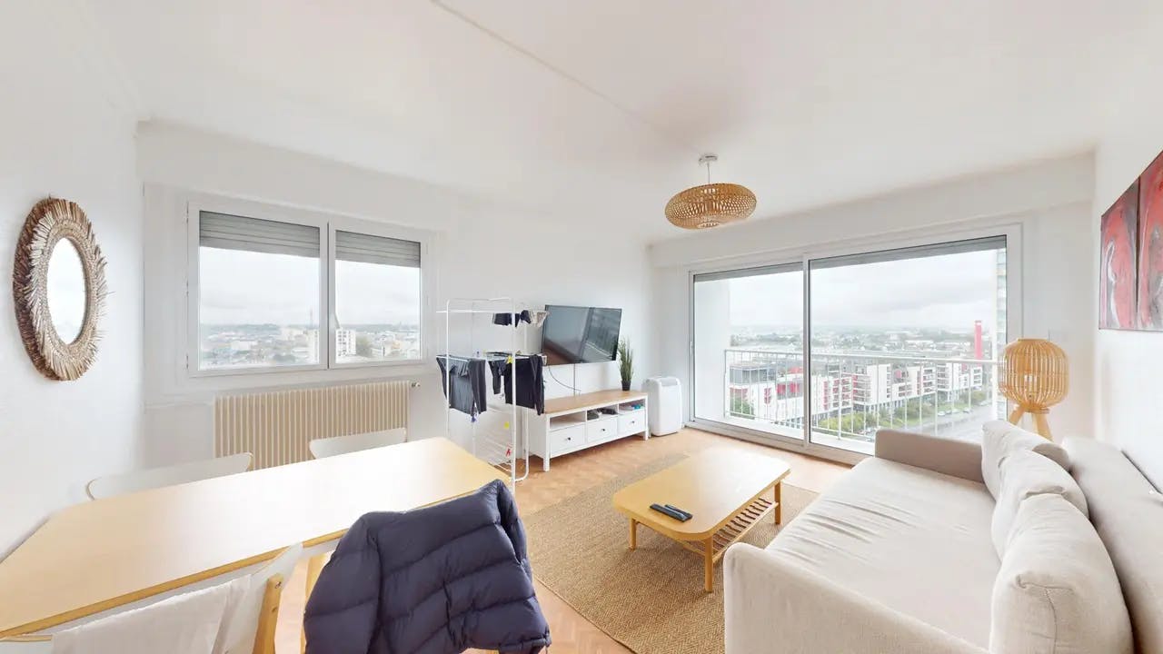 Отдельная комната сдается в аренду за 404 € в месяц в Tours, Avenue de Grammont