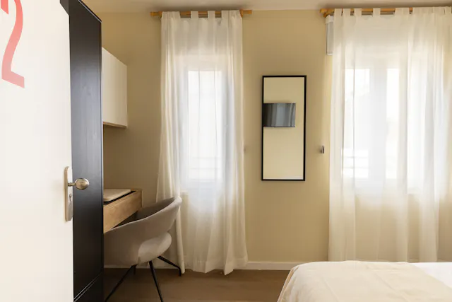 Private room in Calle Donoso Cortés, Madrid (1563090) room image 2