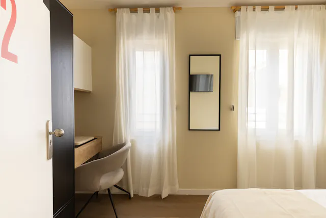 Private room in Calle Donoso Cortés, Madrid (1563106) room image 2