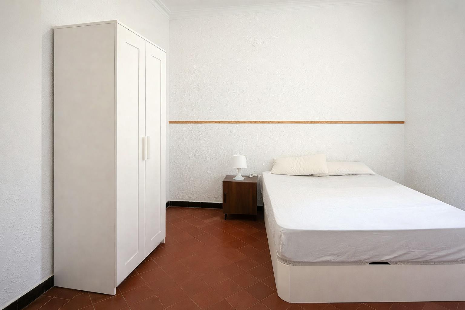 Apartment Barcelona, 1 bed, 10m² — photo 11
