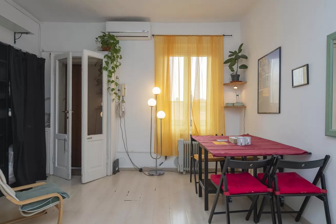 Via Pietro Custodi, Milan