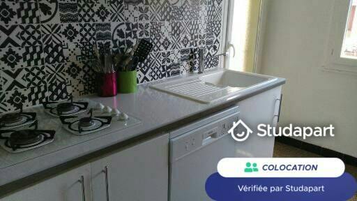 Private room for rent on Rue du Transvaal, Lyon - Vue 3
