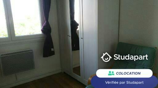 Private room for rent on Rue du Transvaal, Lyon - Plus