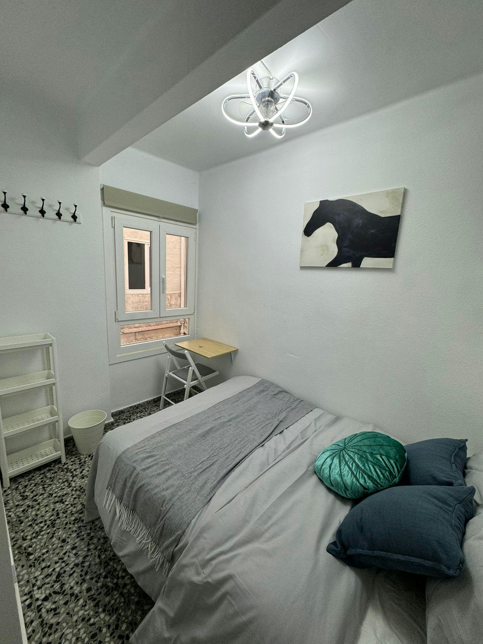 Apartment Xirivella, 1 bed, 8m² — photo 3