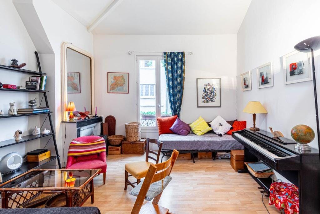 Apartment for rent for €1,923 per month in Paris, Rue du Docteur Potain