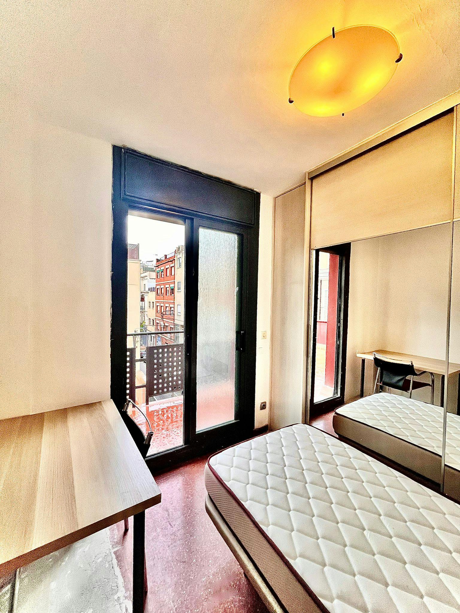 Stanza privata in affitto a 500 € al mese a Barcelona, Carrer de la Nació