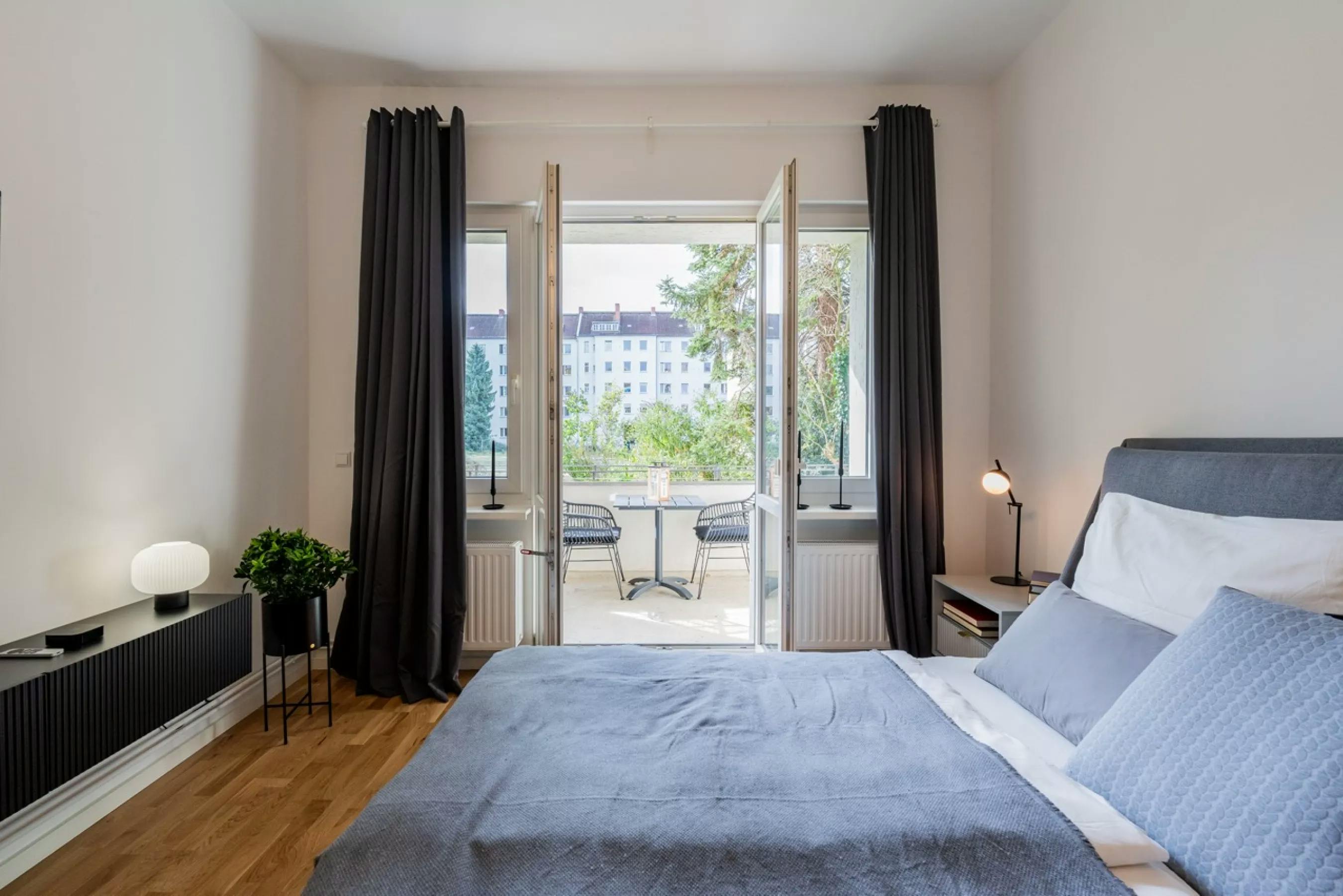 Apartment for rent for €1,650 per month in Berlin, Pflügerstraße