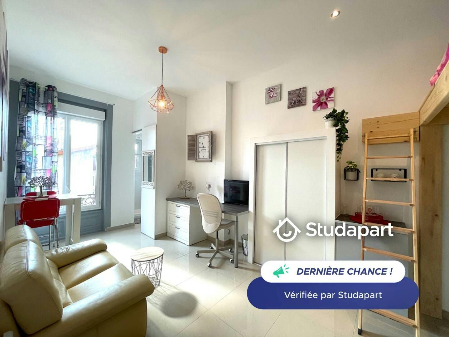Appartamento in affitto a 590 € al mese a Saint-Étienne, Rue Balay