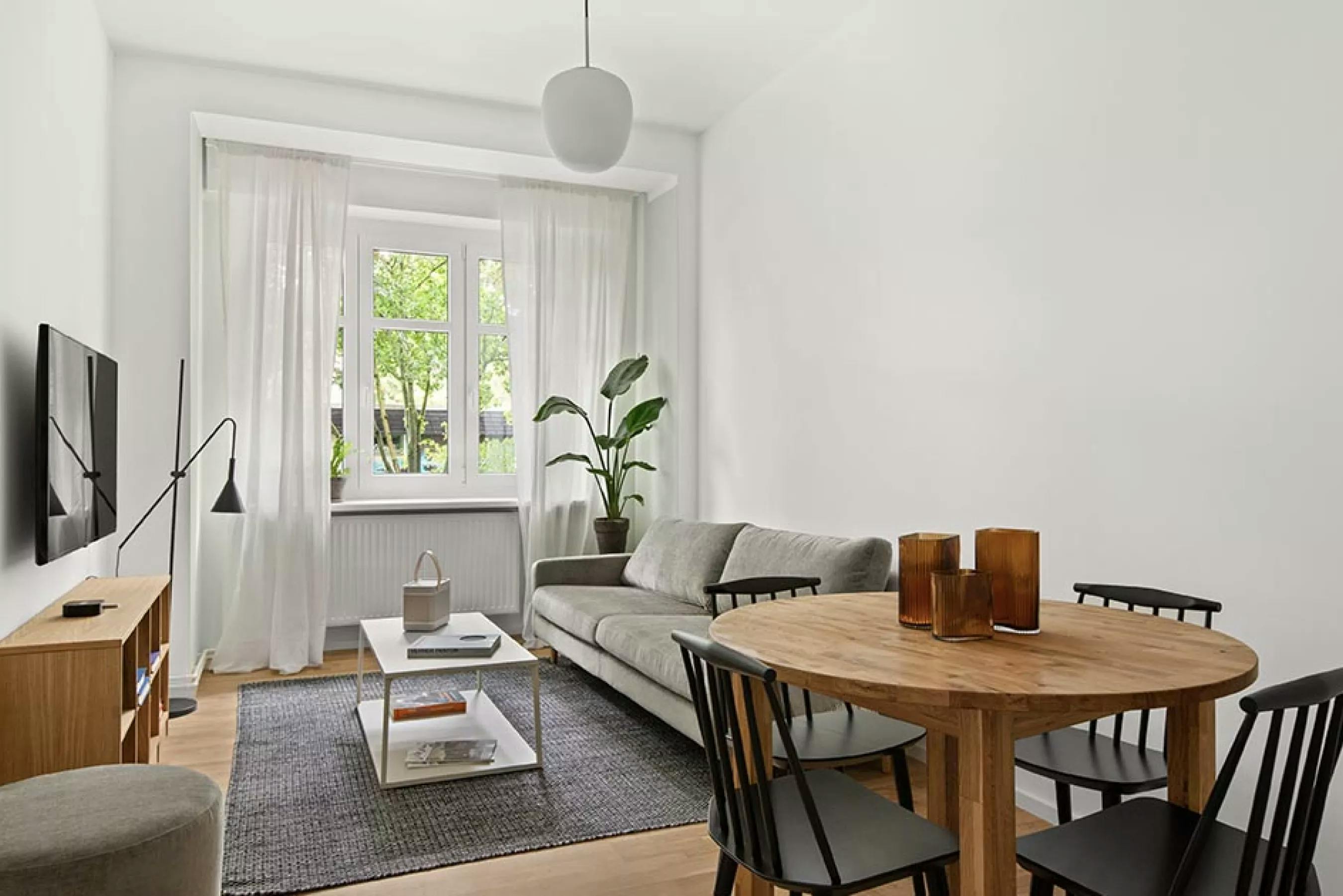 Apartment for rent for €2,797 per month in Berlin, Framstraße