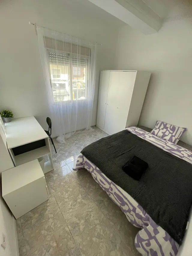 Private room in Carrer Xiva, Valencia (1563689) room image 2