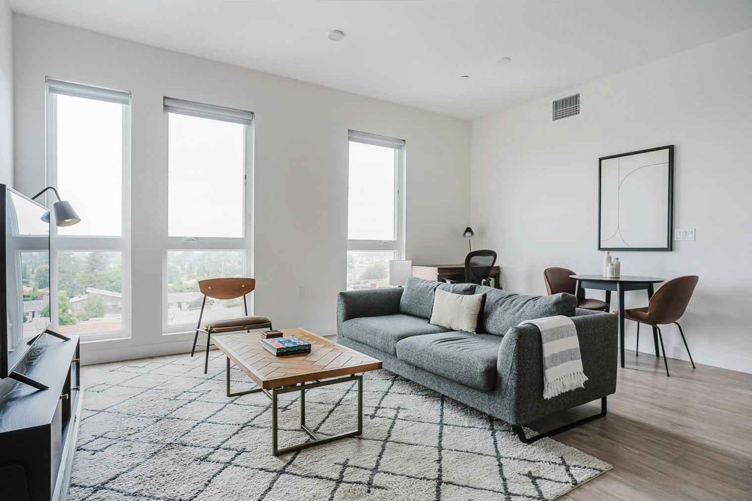 Apartment for rent for $4,900 per month in Pasadena, E Colorado Blvd
