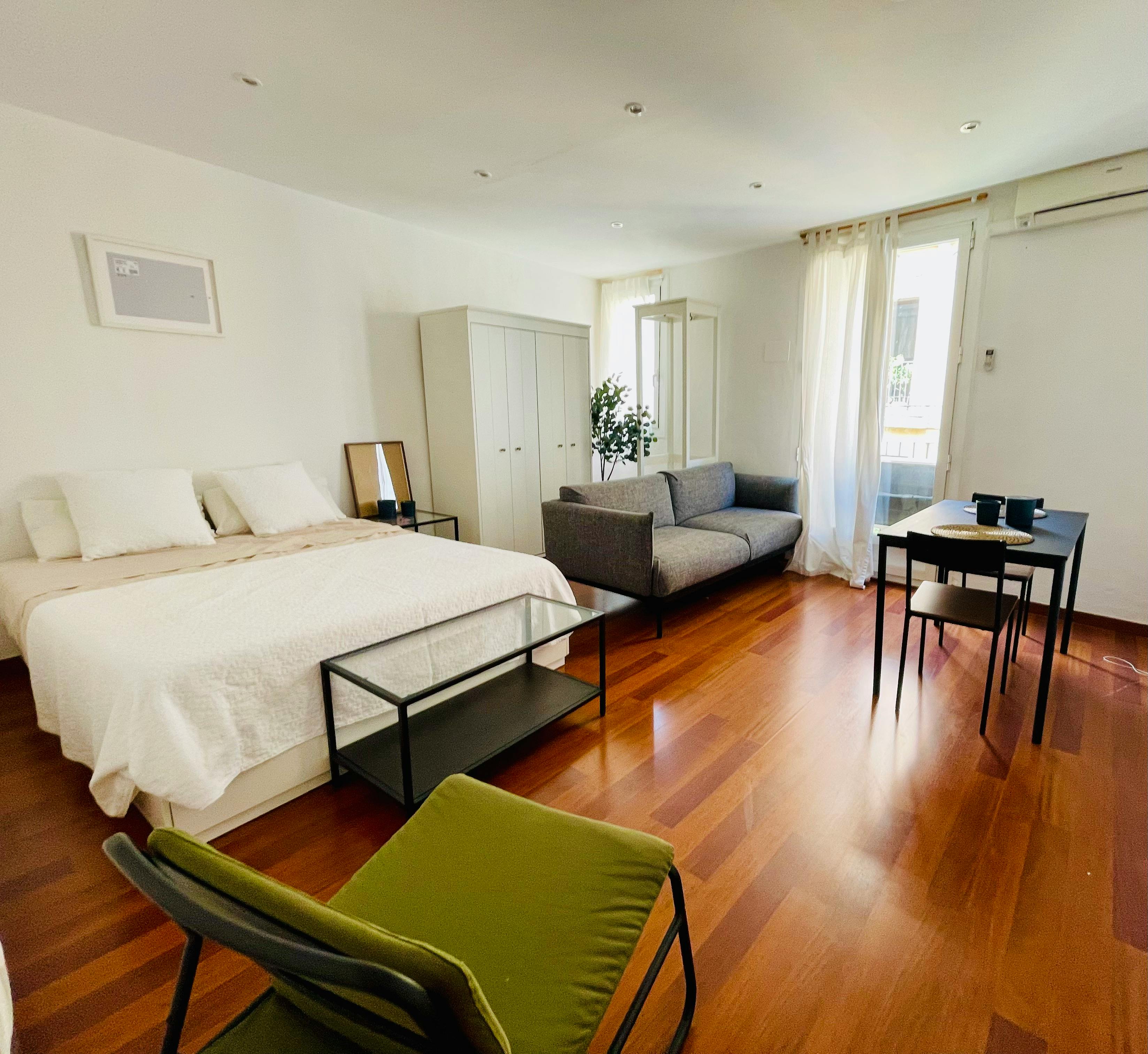 Carrer del Príncep de Viana, Barcelona preview