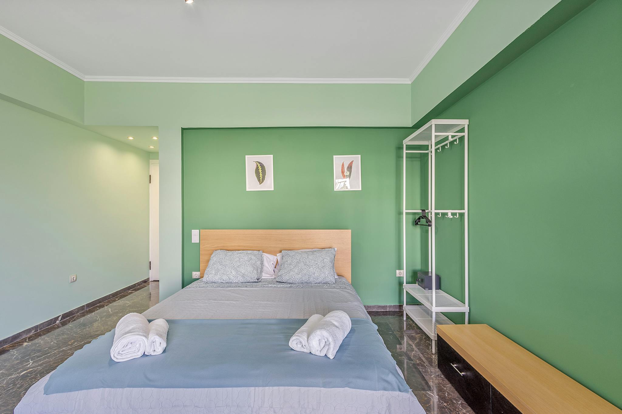 Ellis, Álimos preview