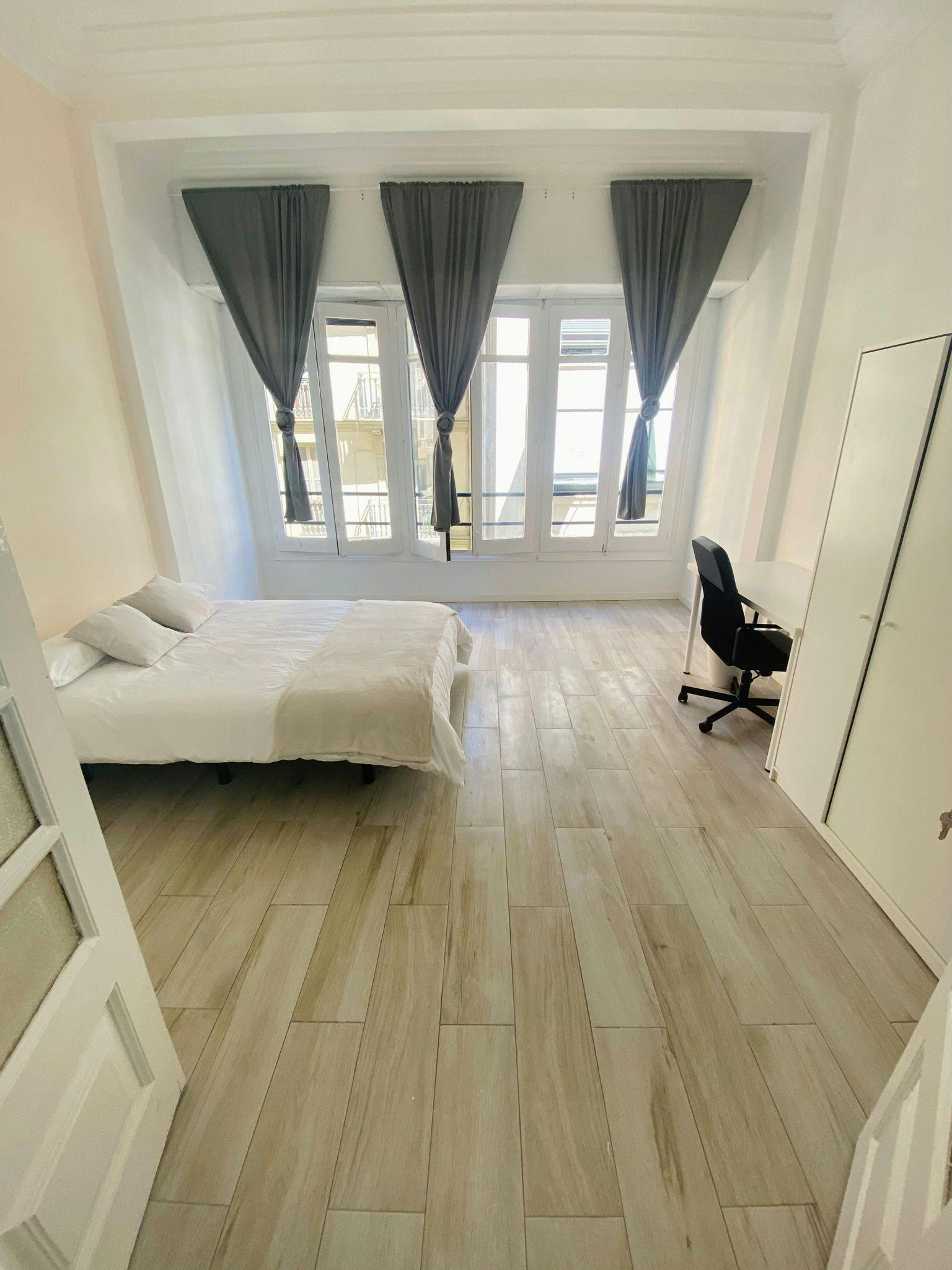 Single room Valencia, 1 bed, 14m² — photo 5