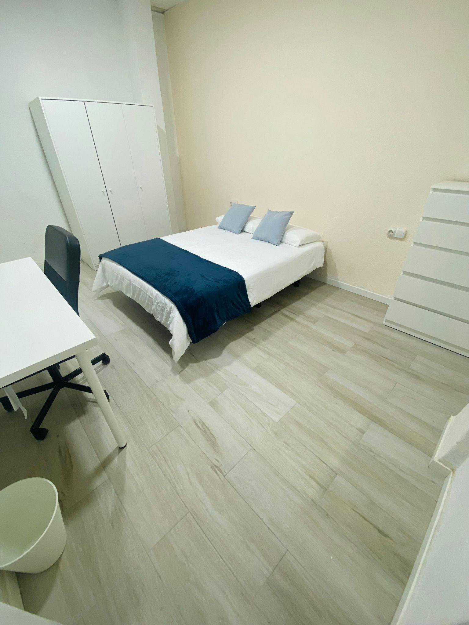 Single room Valencia, 1 bed, 12m² — photo 3