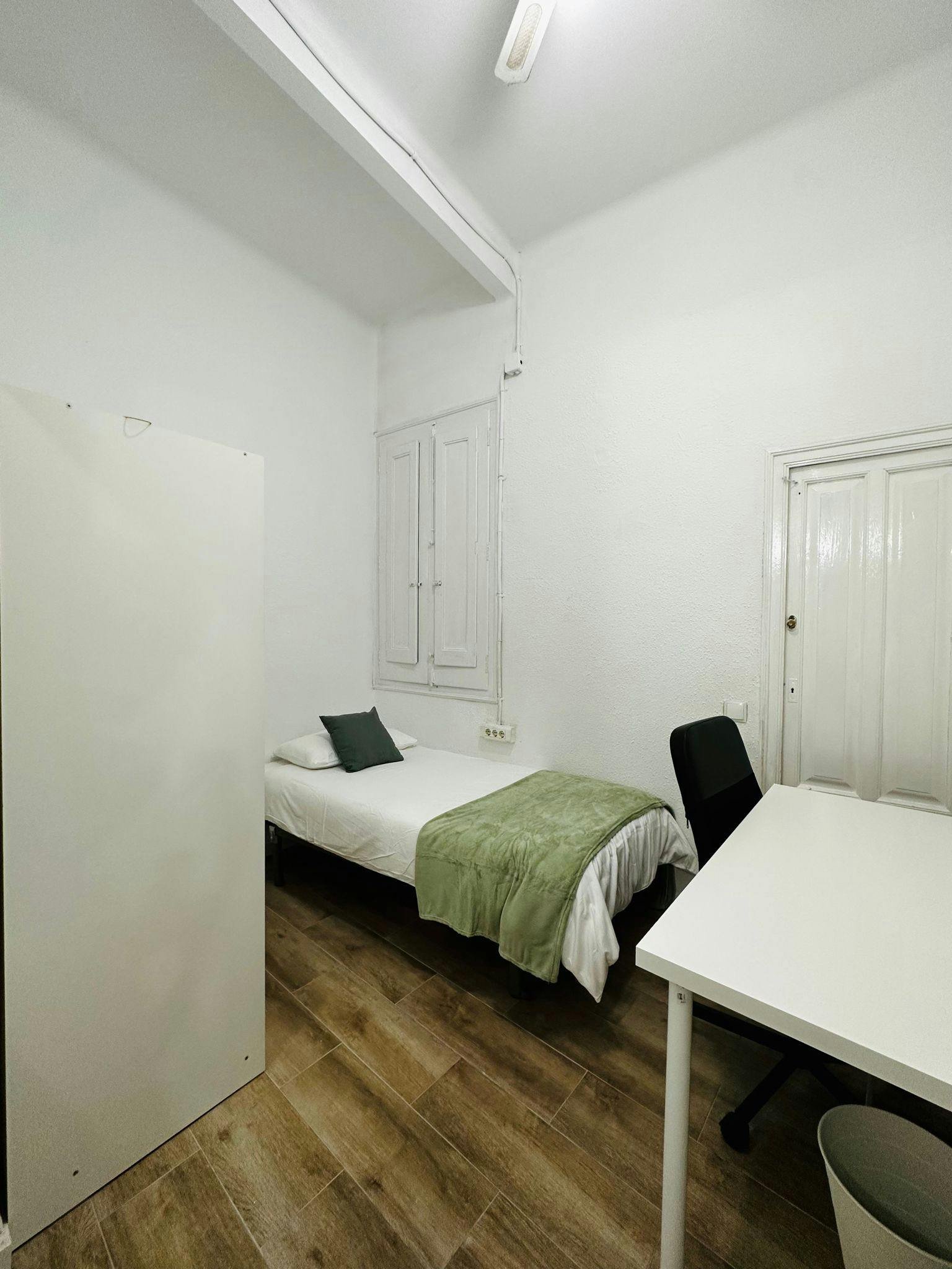 Apartment Valencia, 1 bed, 9m² — photo 5