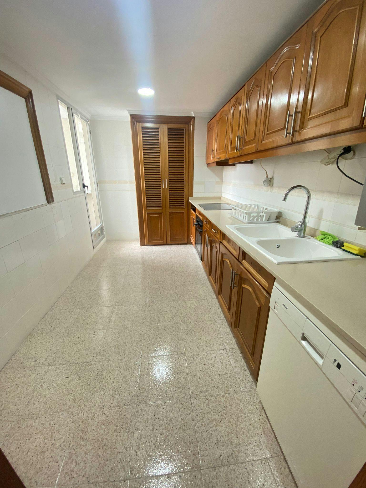 Single room Torrent, 1 bed, 12m² — photo 2