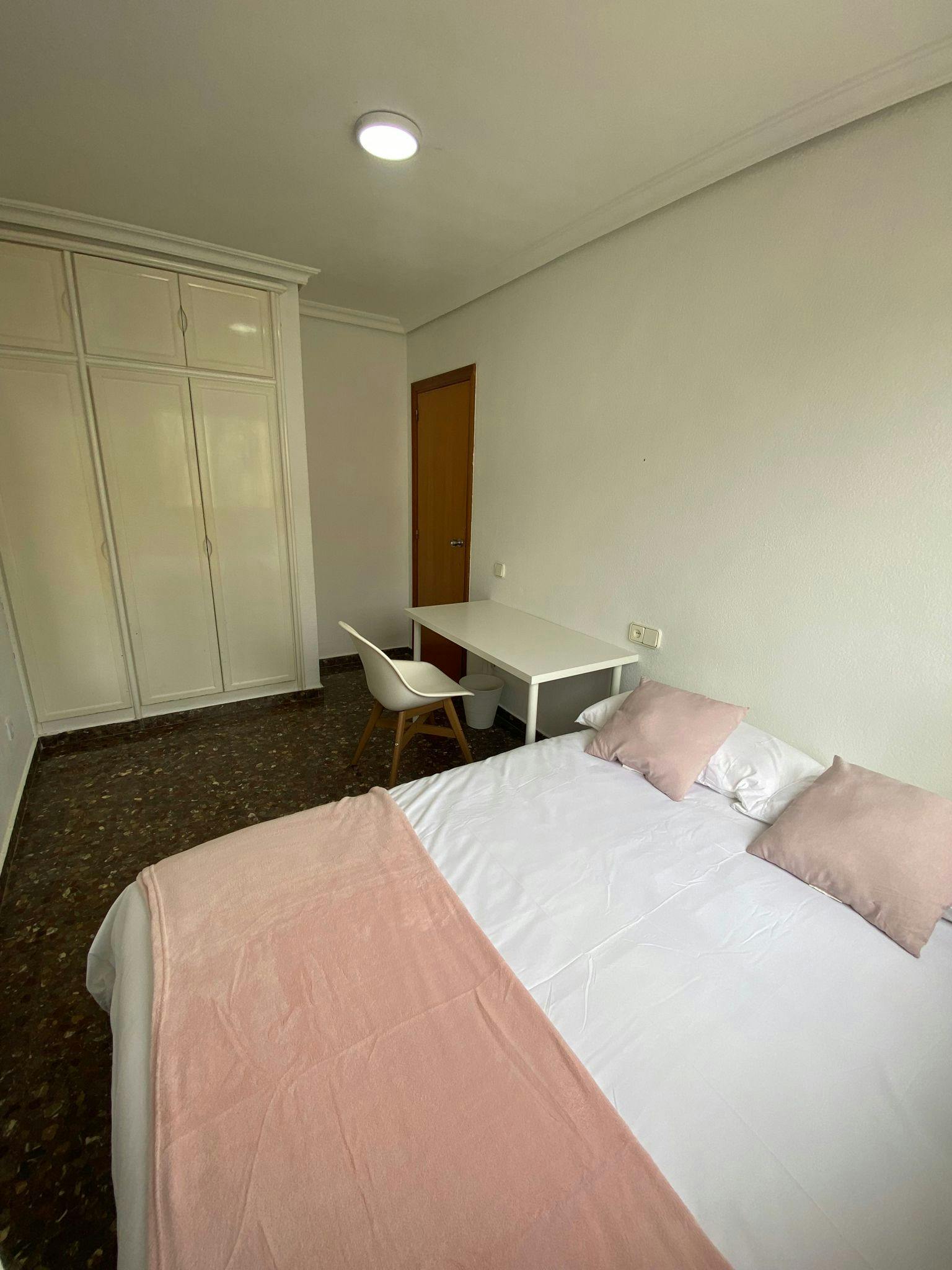 Apartment Torrent, 1 bed, 10m² — photo 3