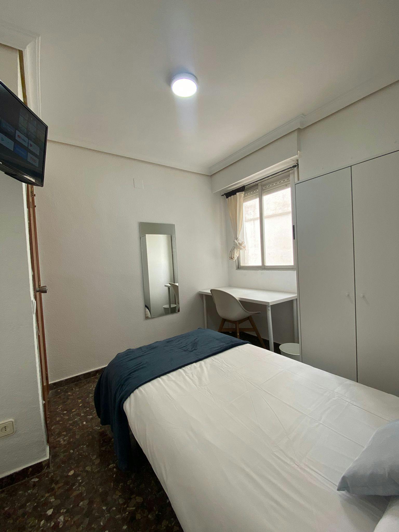 Carrer de Sant Valerià, Torrent preview