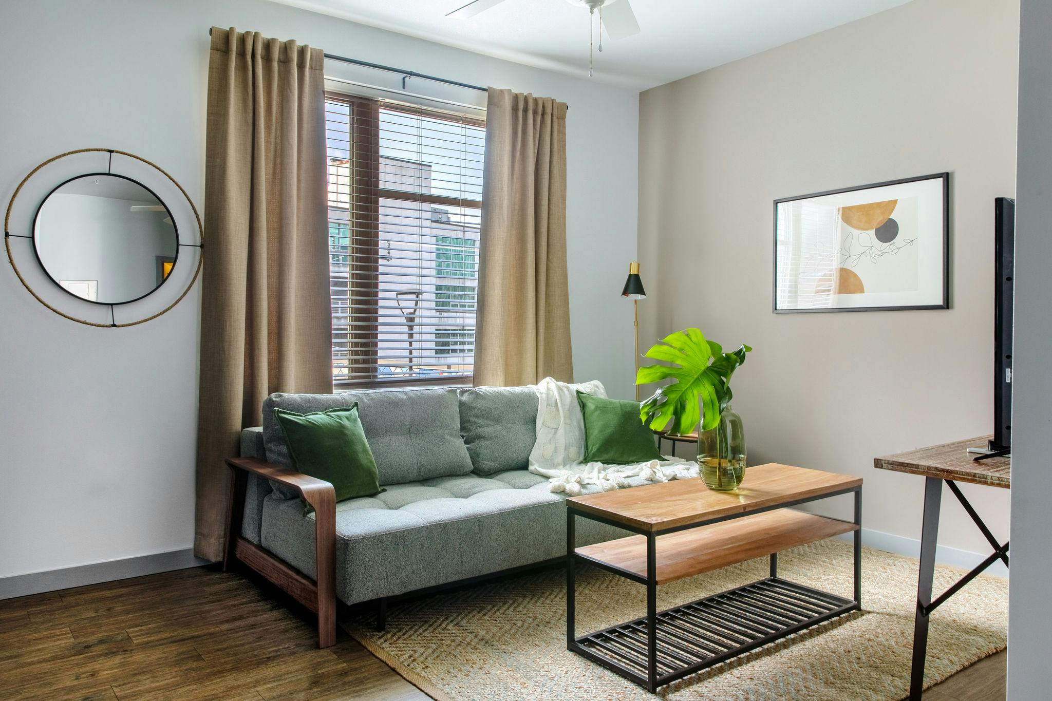 单间公寓 正在以 $3,840 的月租出租，其位于 Nashville, McGavock St