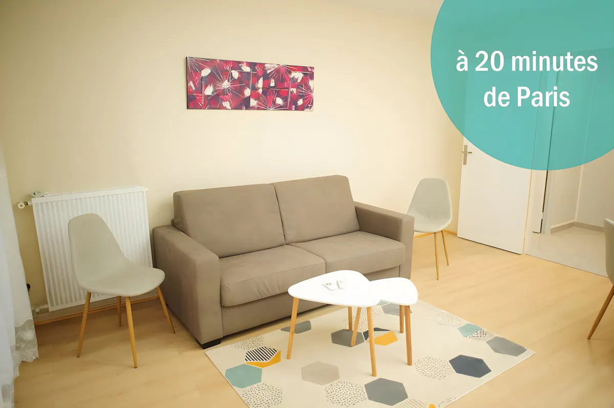 2-Bedroom Apartment in Boulevard du Montaigut, Créteil (1564869) ROOM