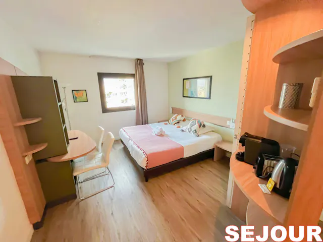 1-Bedroom Apartment in Rue Scandicci, Pantin (1564879) room image 1