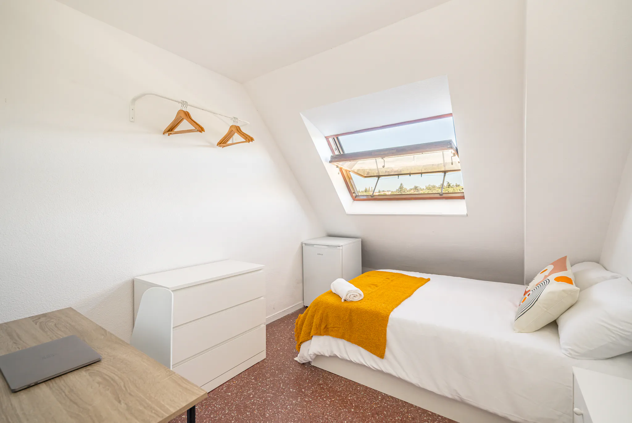 Avenida de Valladolid, Madrid preview