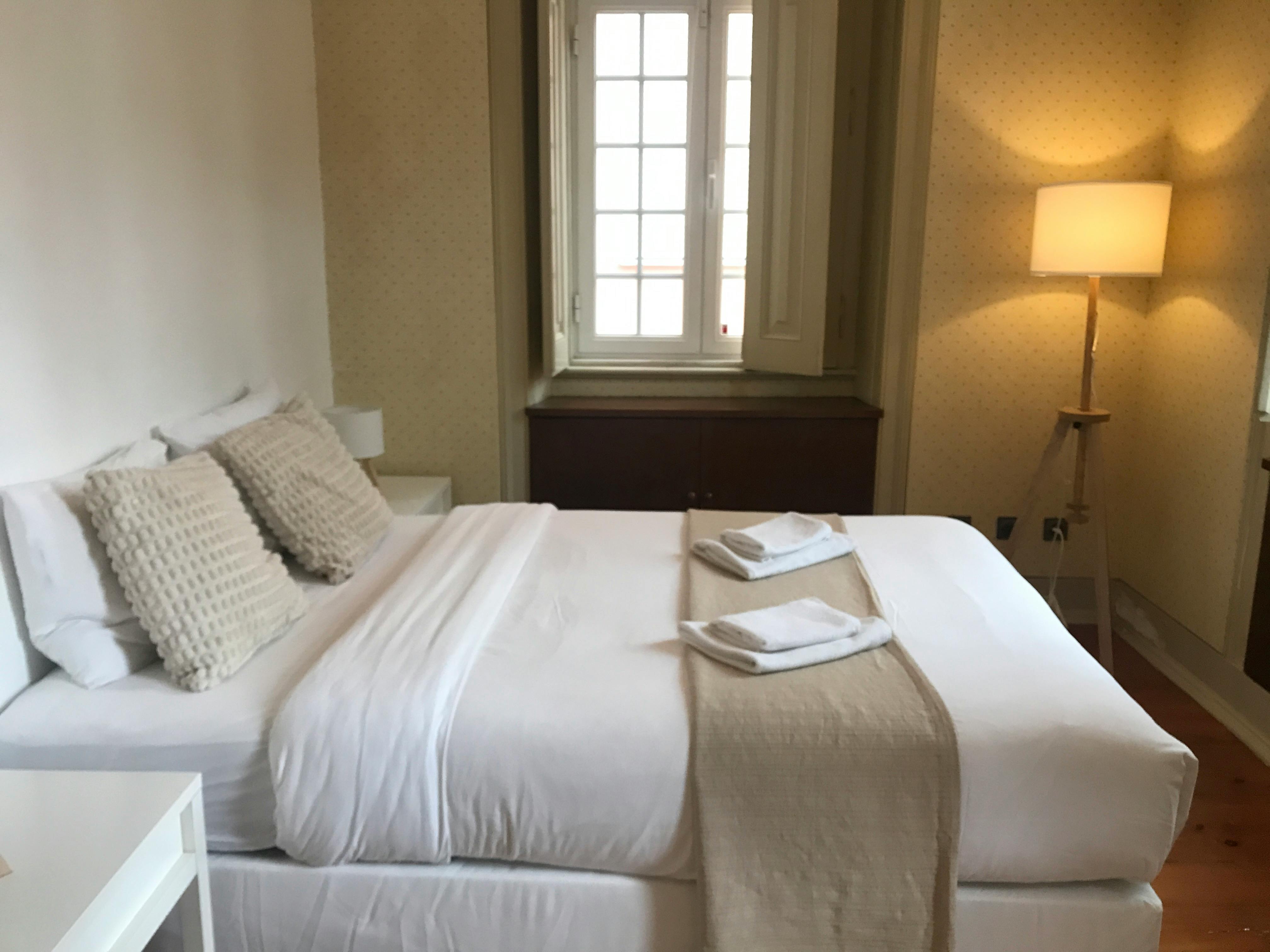 Private room for rent for €680 per month in Lisbon, Avenida Doutor Magalhães Lima