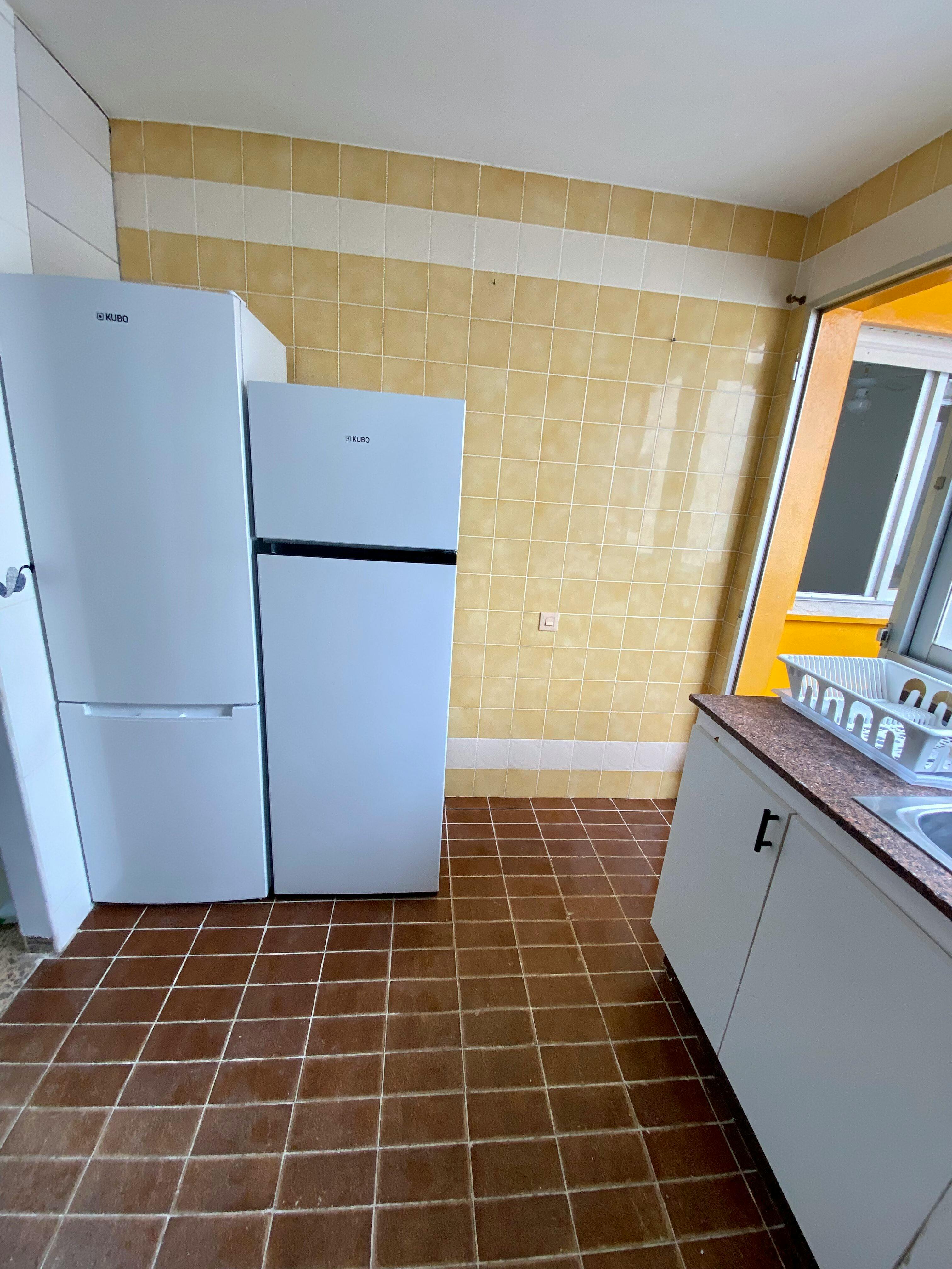Single room Torrent, 1 bed, 8m² — photo 1