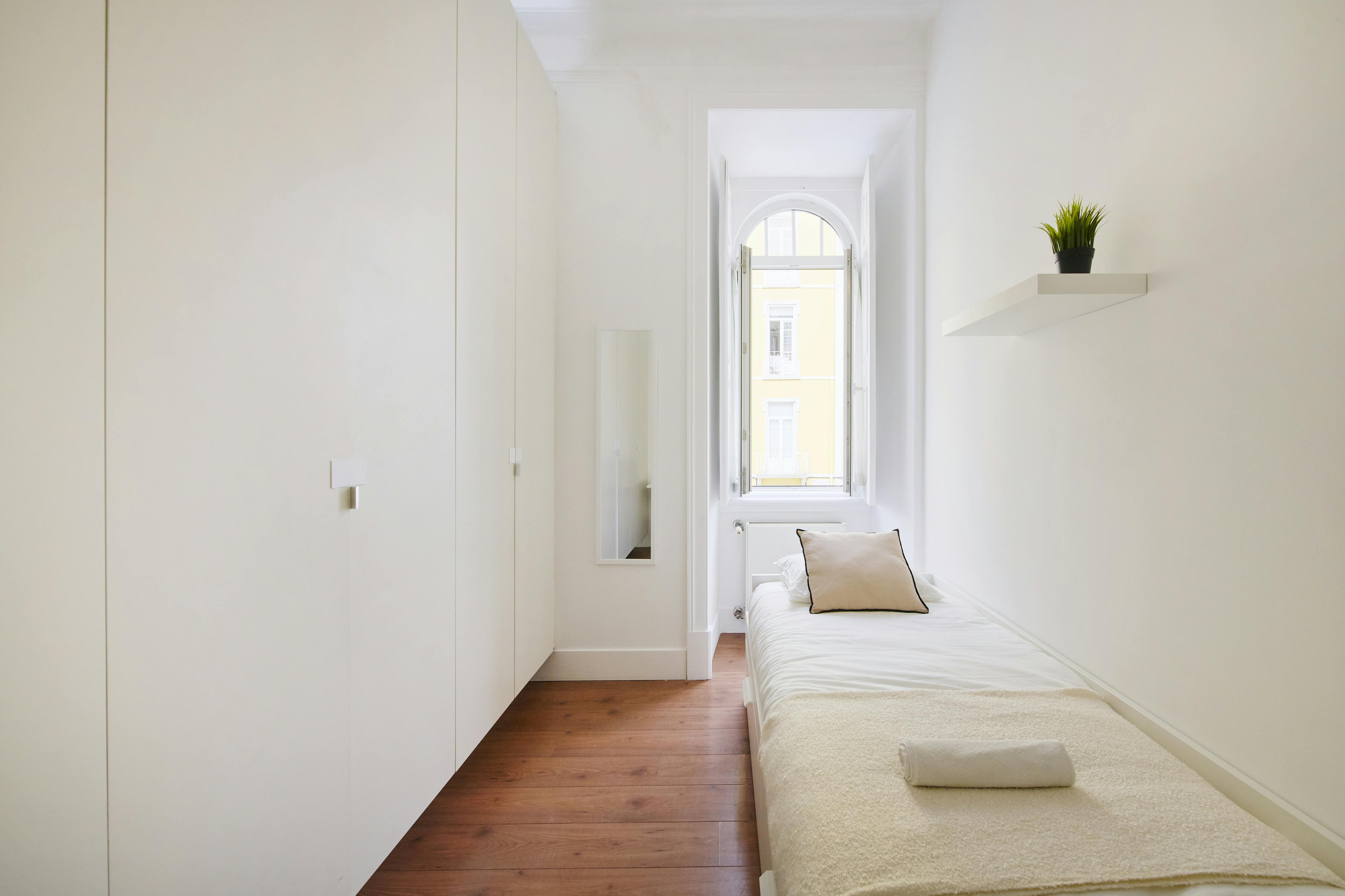 Private room for rent for €595 per month in Lisbon, Rua Morais Soares