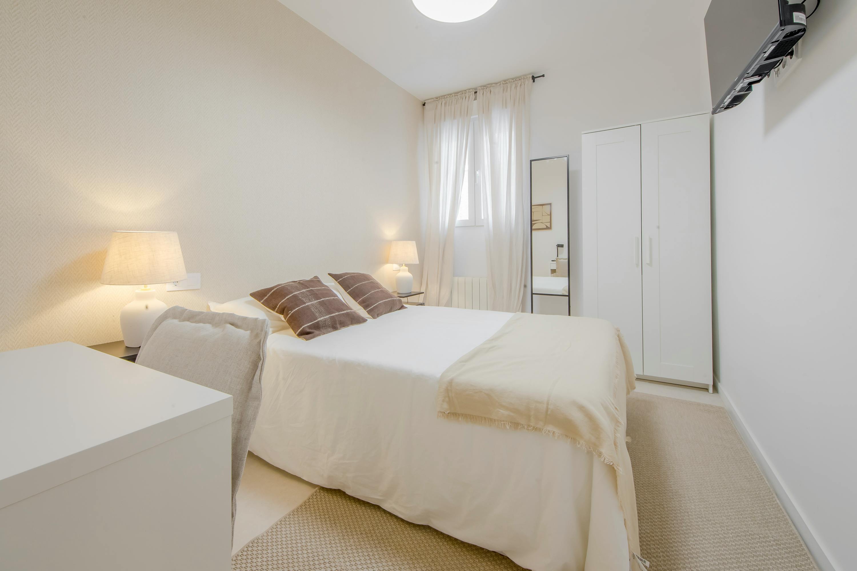 Plaza de Santa Teresita, Madrid preview