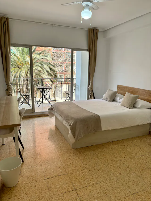 Private room in Carrer de l'Enginyer José Sirera, Valencia (1565130) room image 1