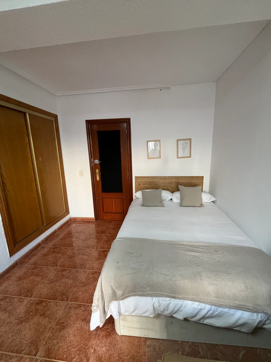 Carrer Campoamor, Valencia preview