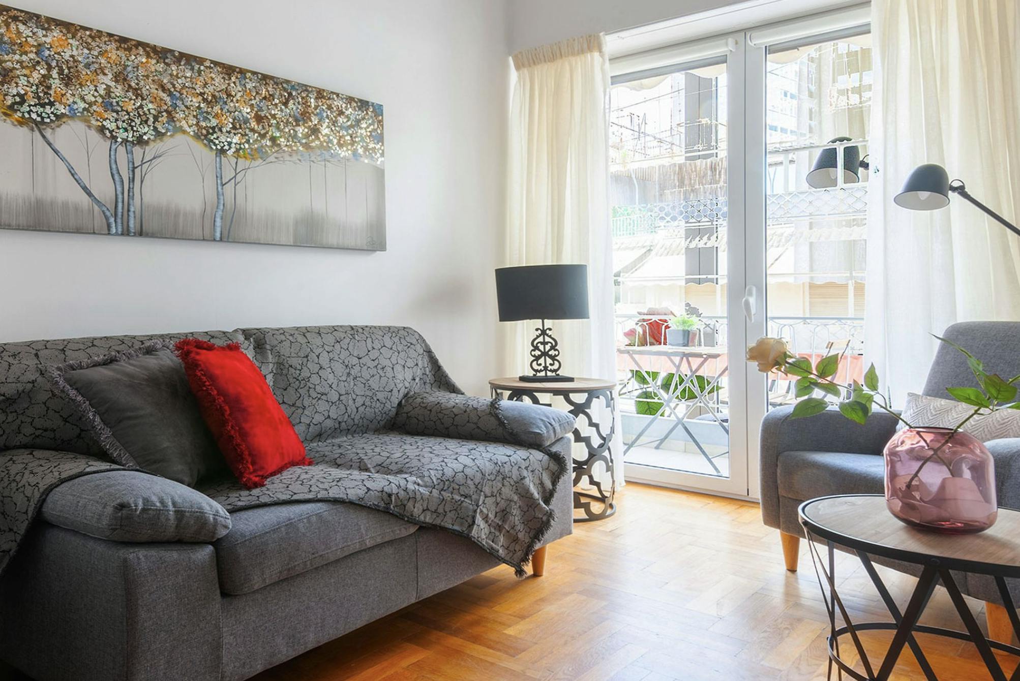 Apartment for rent for €1,750 per month in Athens, Elpidos