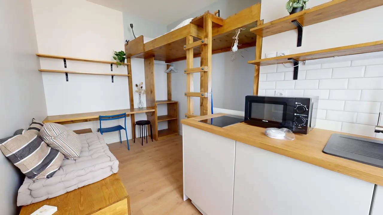 Lägenhet att hyra för 605 € i månaden i Lyon, Route de Vienne
