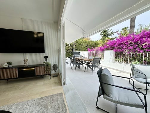 House for rent for €3,800 per month in Marbella, Calle los Jazmines