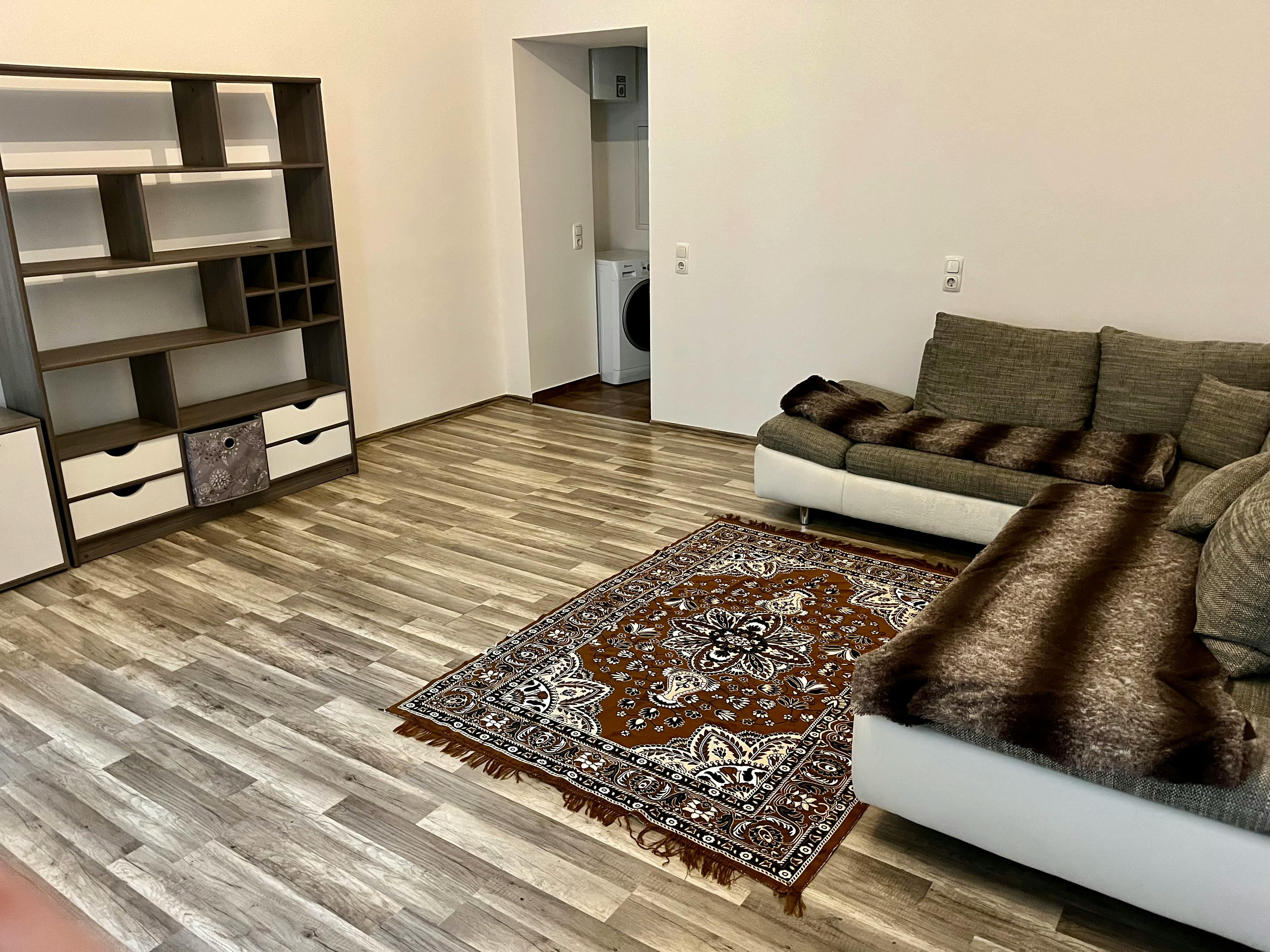 Raffaelgasse, Vienna preview