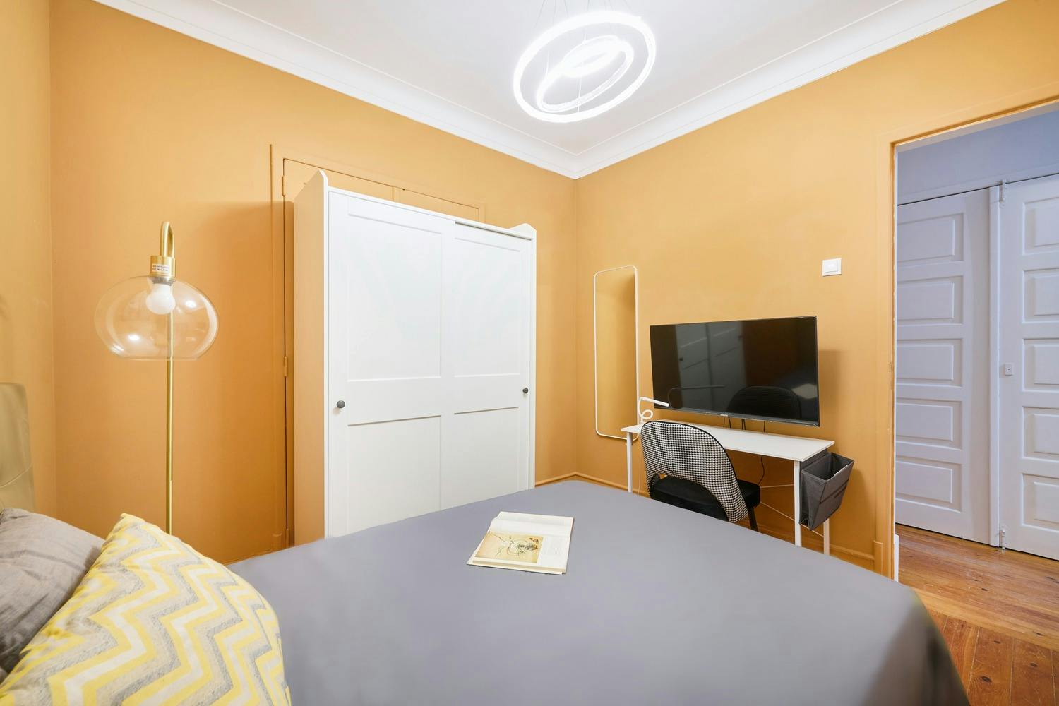 preview gallery tile