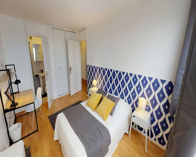 Private room in Rue du Bazinghien, Lille (1565844) room image 2