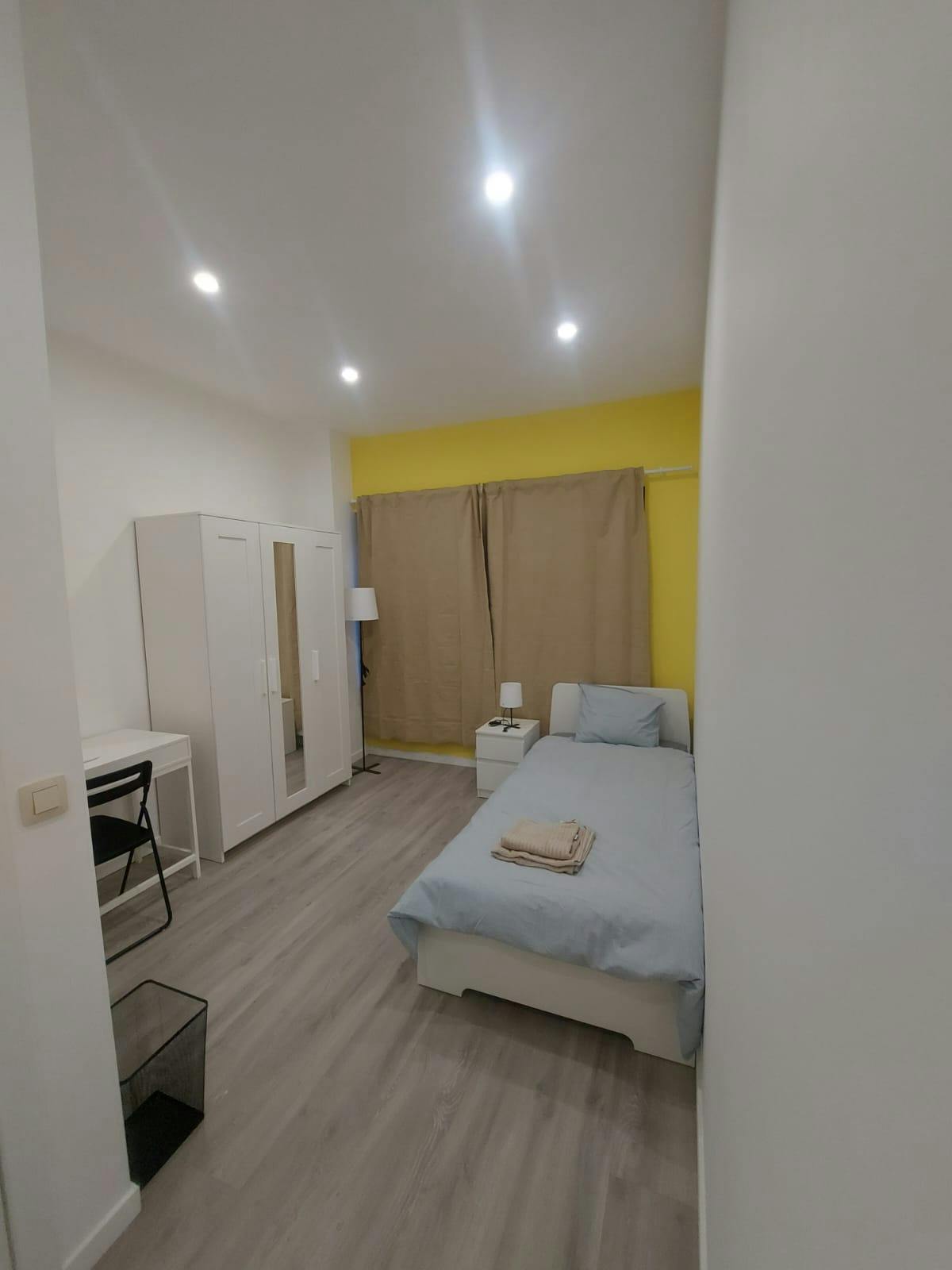 Studio in Monceau-sur-Sambre