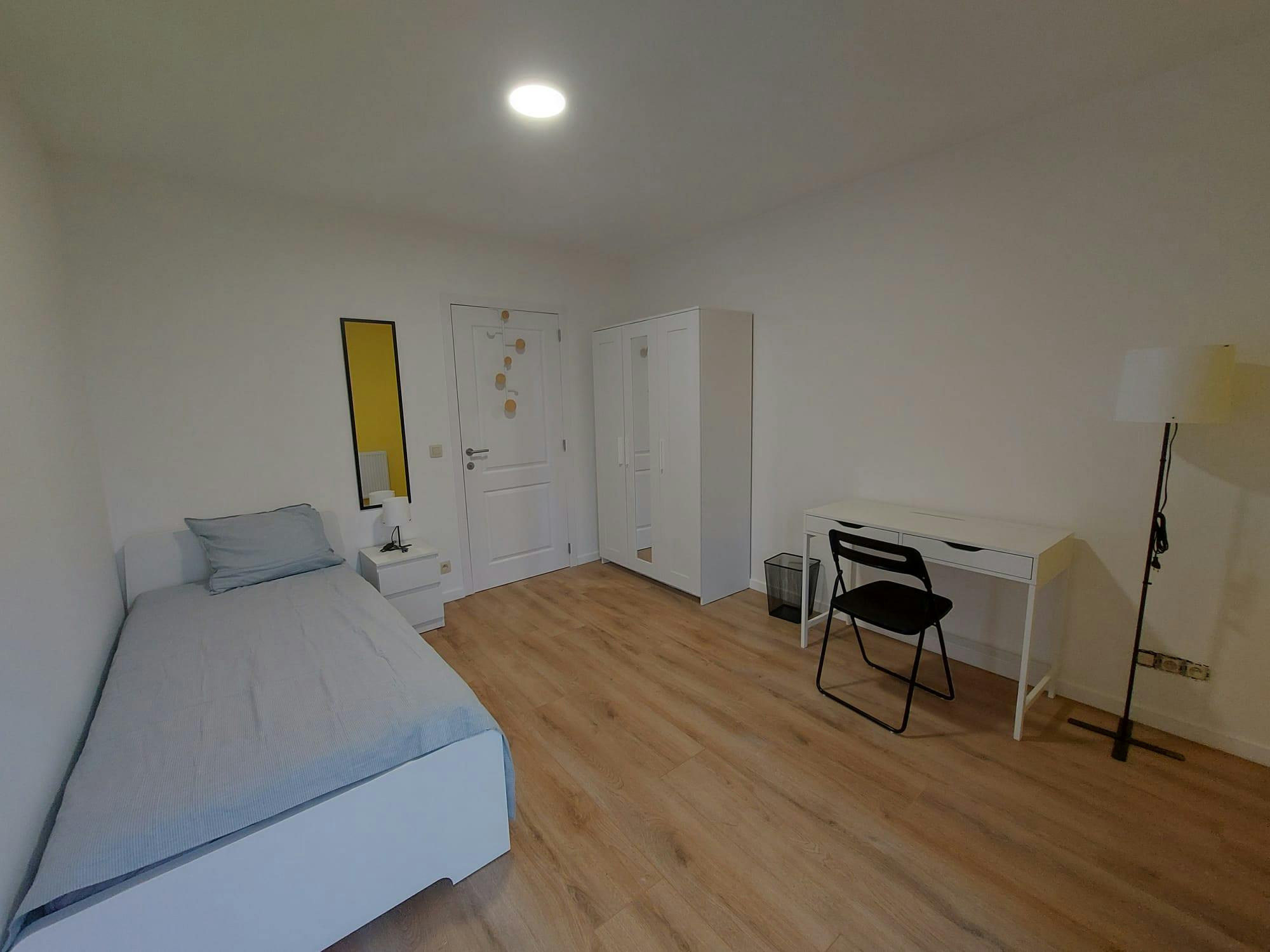 Studio in Monceau-sur-Sambre