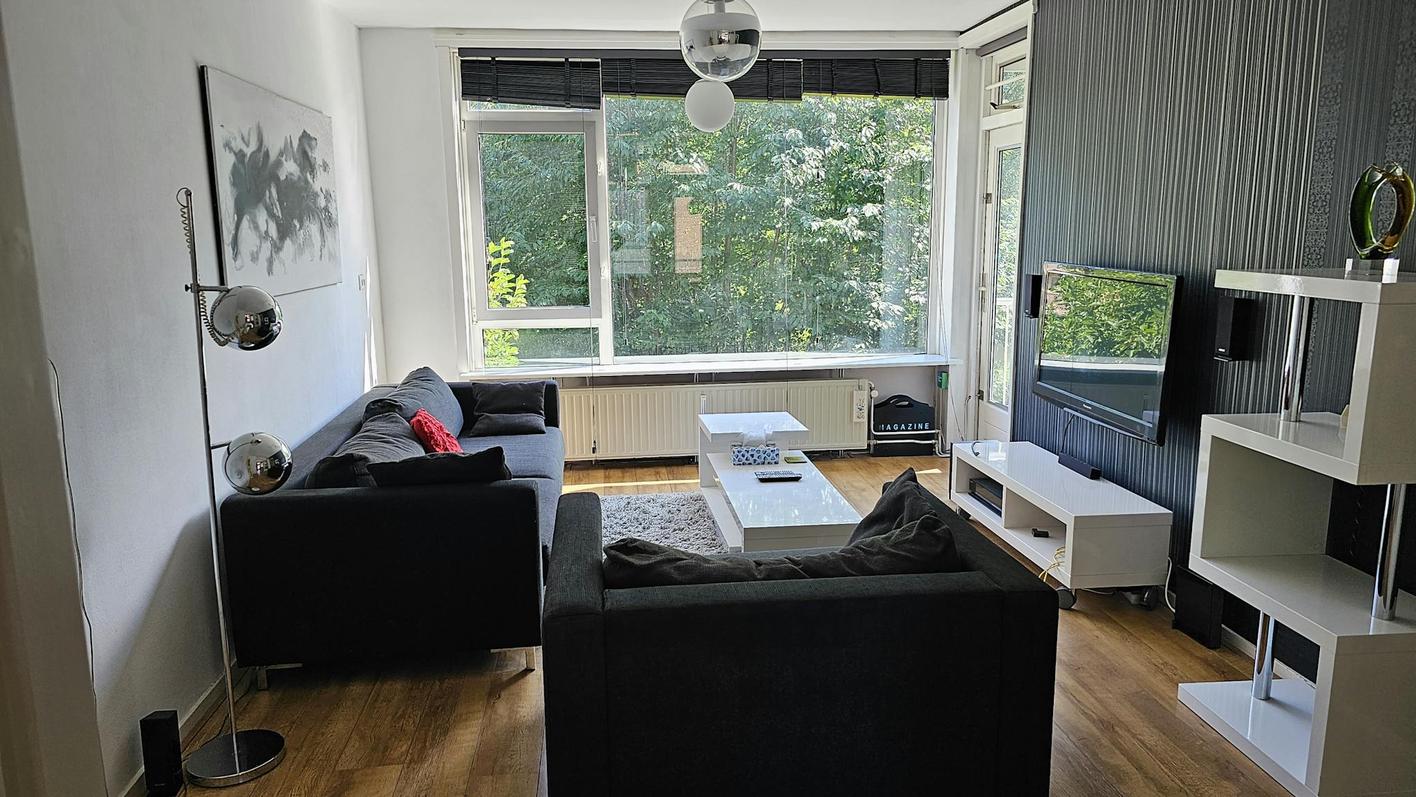 Asingaborg, Amsterdam preview