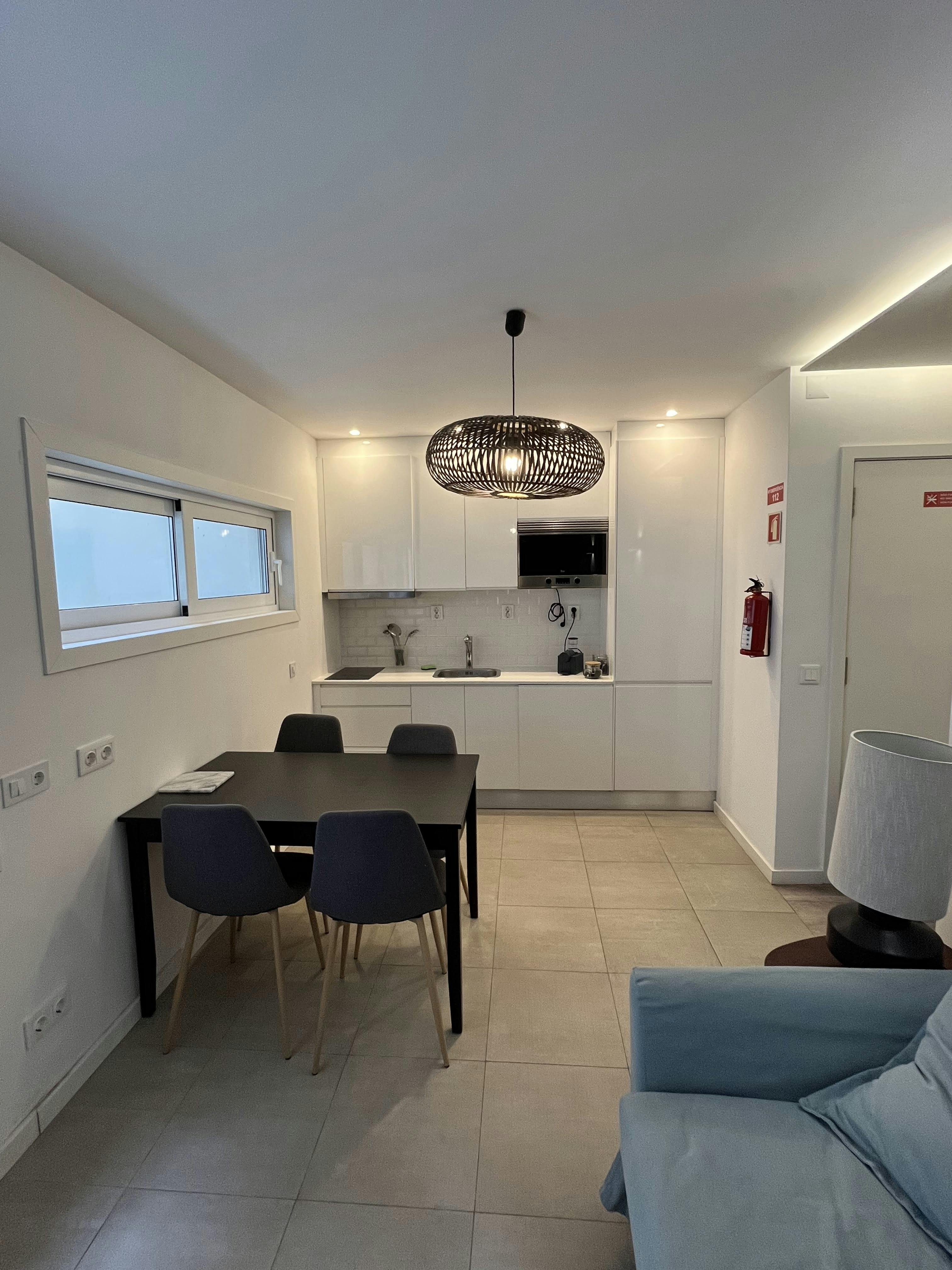 Apartment for rent for €1,500 per month in Porto, Rua da Firmeza