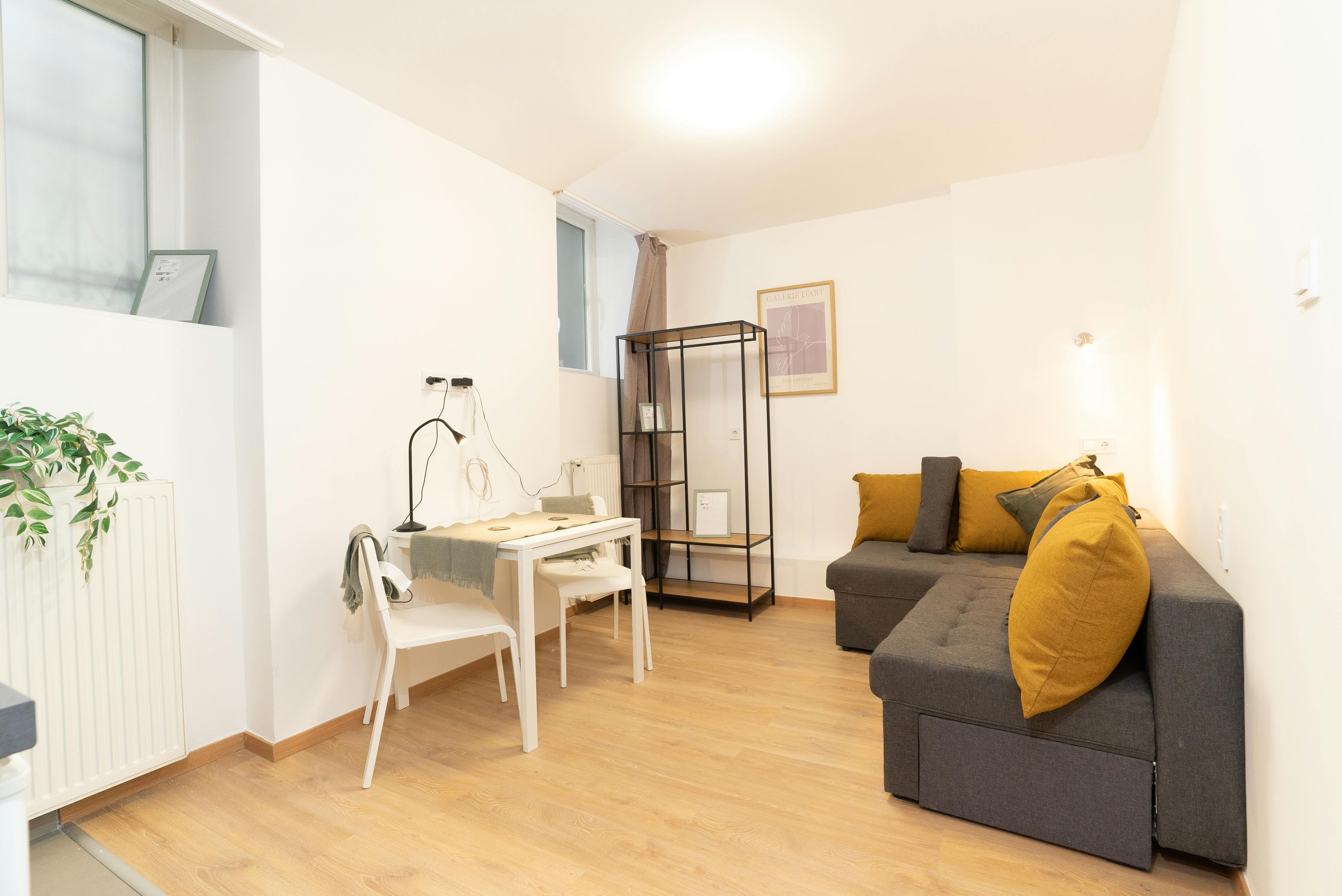 Studio for rent for €580 per month in Budapest, Klauzál tér