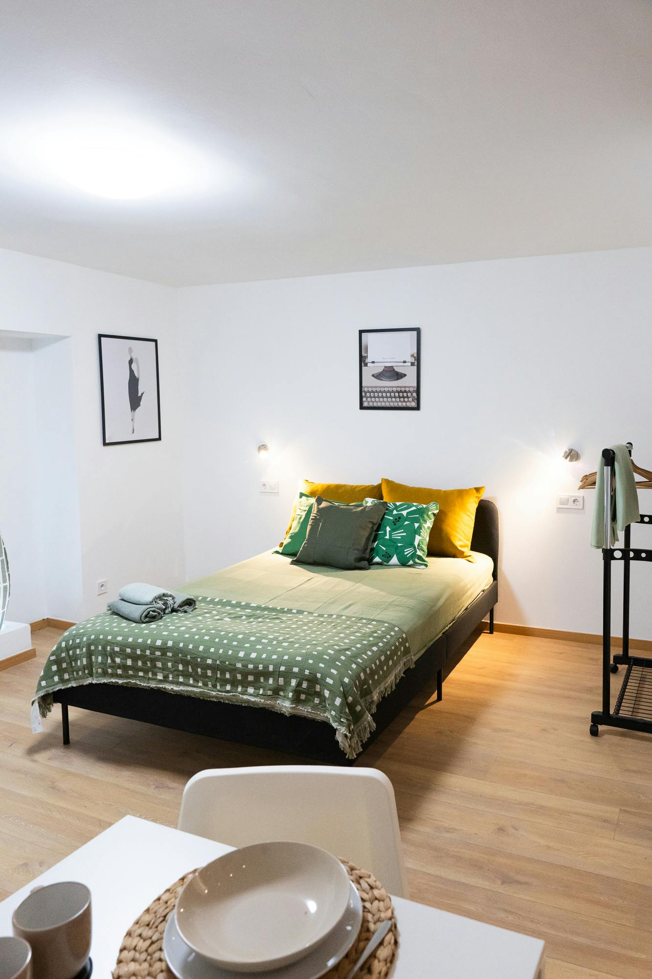 Studio for rent for HUF 241,011 per month in Budapest, Klauzál tér