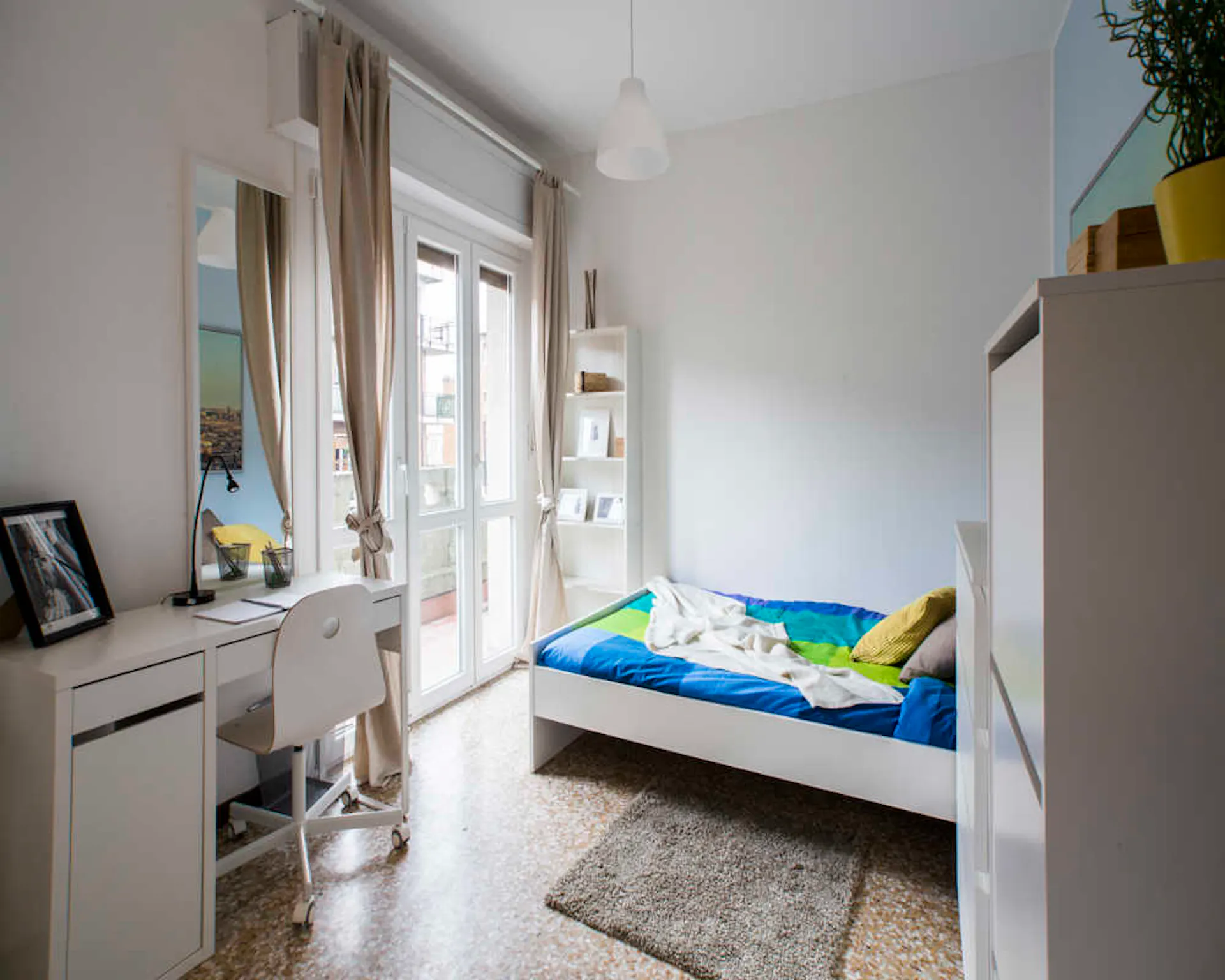 Viale Carlo Espinasse, Milan preview