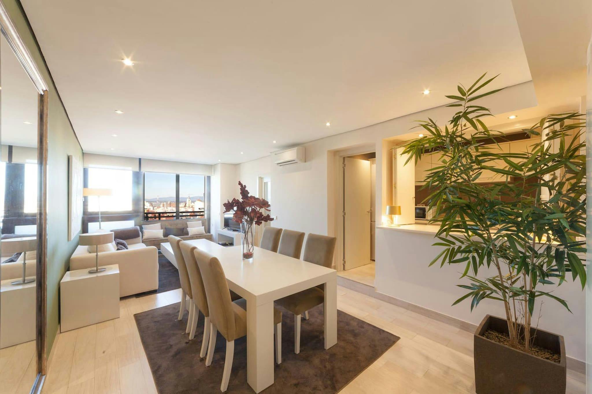 3-Bedroom Apartment in Calle de Orense, Madrid (1566288) room image 1