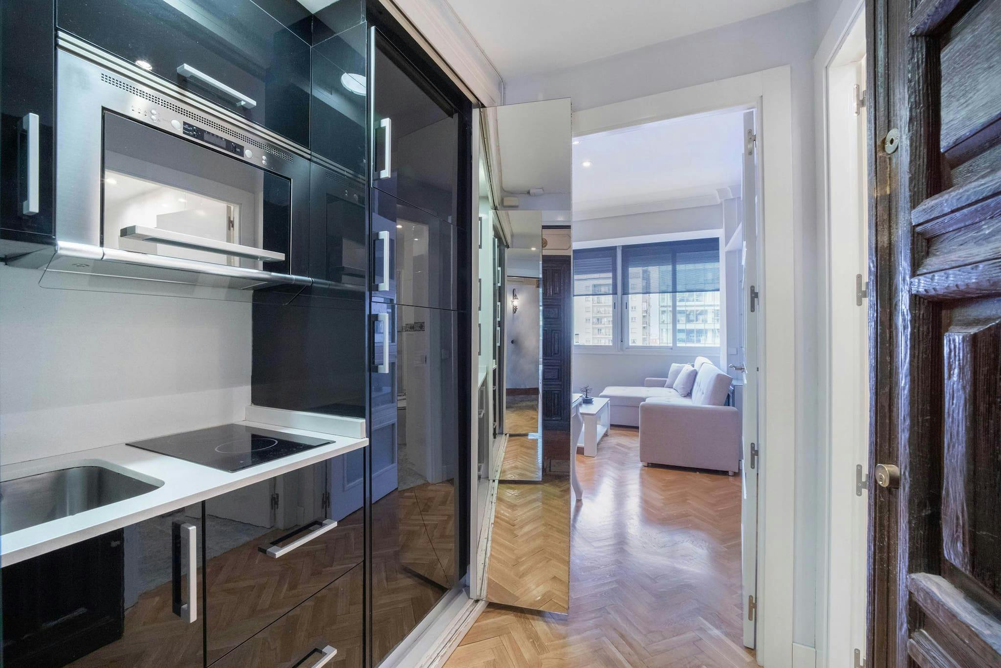 Apartment Madrid, 1 bed — photo 1