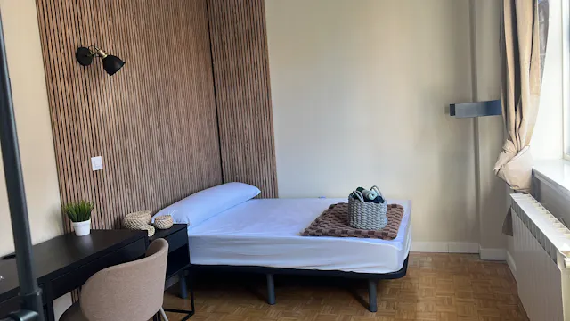 Private room in Calle de Valdevarnes, Madrid (1566327) room image 2