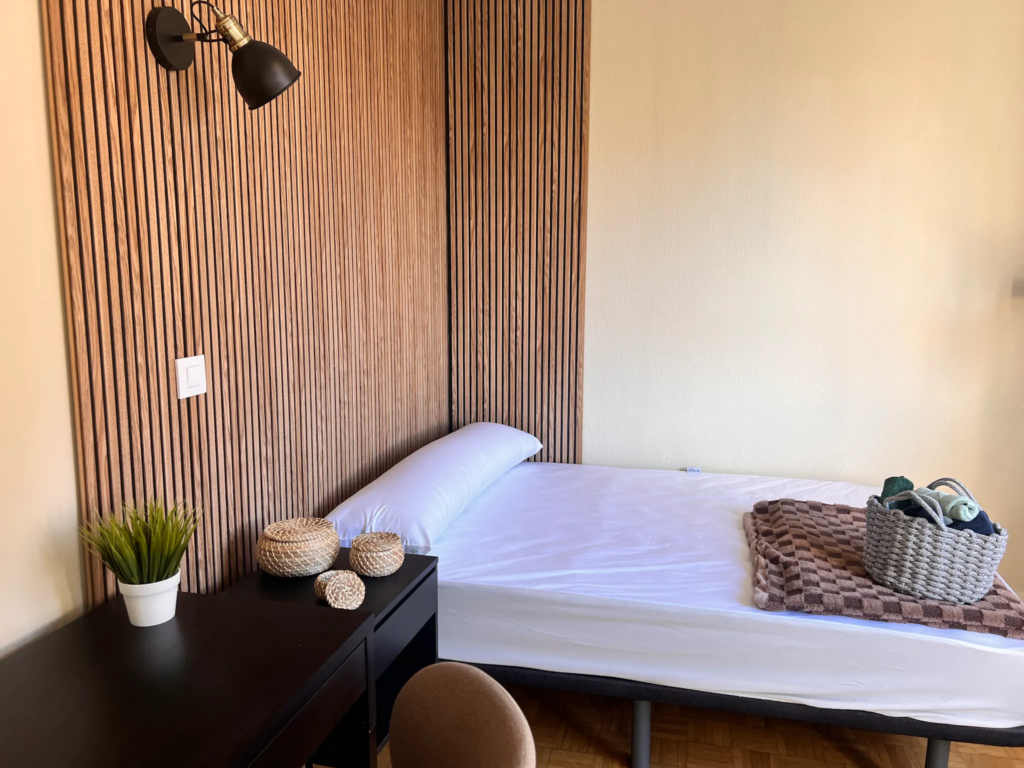 Private room in Calle de Valdevarnes, Madrid (1566327) ROOM 2